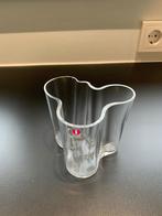 Vaas vazen moooi egg en iittala met chipje, Ophalen, Overige kleuren, Minder dan 50 cm, Glas