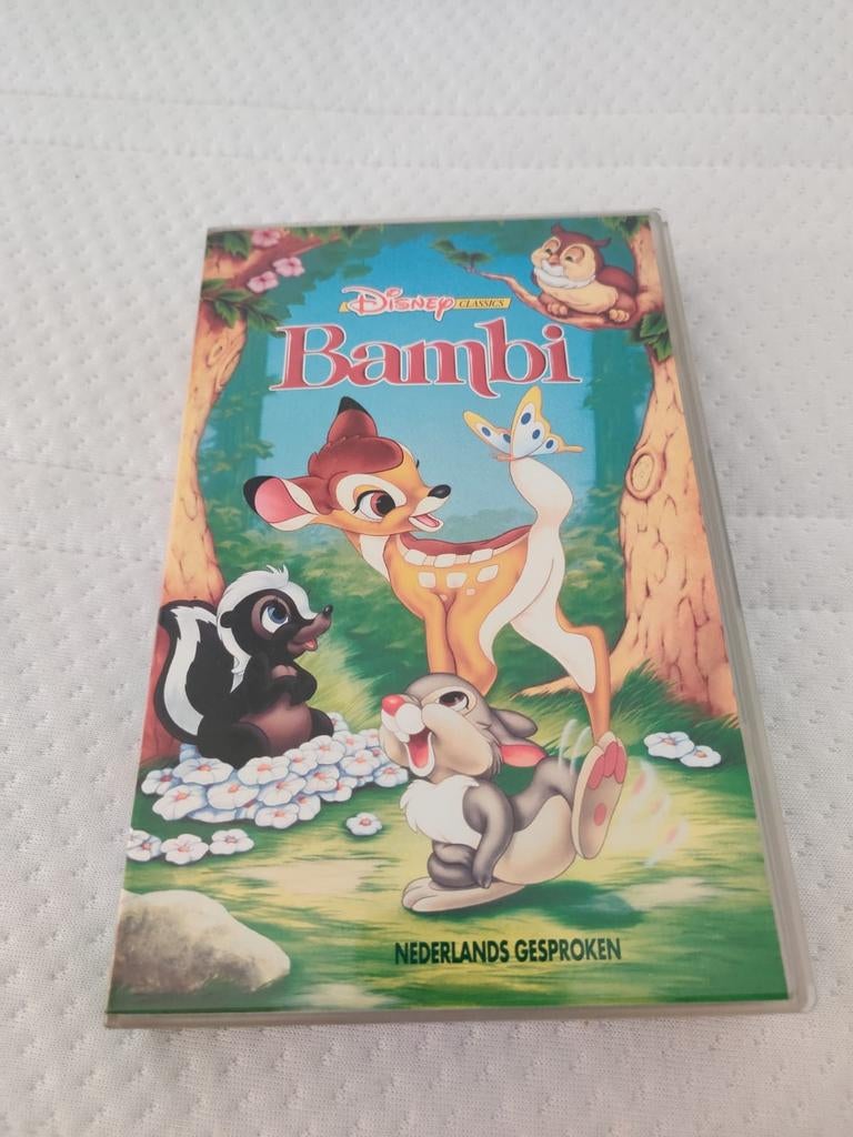 Disney classic Bambi, Cd's en Dvd's, VHS | Kinderen en Jeugd, Zo goed als nieuw, Tekenfilms en Animatie, Tekenfilm, Alle leeftijden