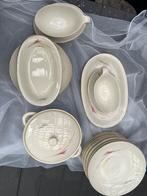 Oud servies met gouden randjes, Antiek en Kunst, Antiek | Servies compleet, Ophalen