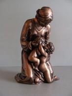 Moeder met haar twee kinderen, Verzamelen, Beelden en Beeldjes, Ophalen of Verzenden, Nieuw, Mens