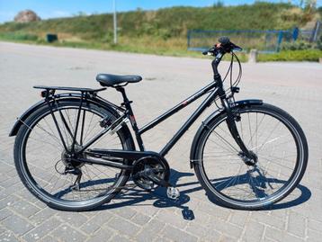 Damesfietsen 28 inch - 21 versnellingen - kleine maten beschikbaar voor biedingen