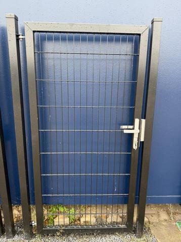Stalen poort, 100x180cm, inclusief slot beschikbaar voor biedingen