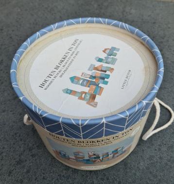 Te koop z.g.a.n Little Dutch blokken  beschikbaar voor biedingen