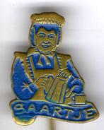 Saartje blauw op koper TV figuur speldje ( T_015 ), Verzamelen, Speldjes, Pins en Buttons, Verzenden, Nieuw, Figuurtje, Speldje of Pin