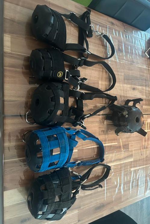 Verschillende grasmaskers maar mini/shetlander/xs, Dieren en Toebehoren, Paarden en Pony's | Hoofdstellen en Tuigage, Zo goed als nieuw