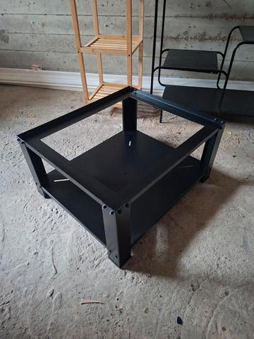 ZWARTE WASMACHINE VERHOGER beschikbaar voor biedingen