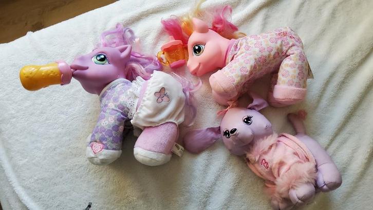 My little soft pony Hasbro Petal Dove, Sweet Steps Barbie ho, Kinderen en Baby's, Speelgoed | My Little Pony, Ophalen of Verzenden