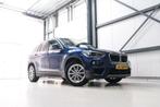 BMW X1 xDrive20i Centennial High Executive | Schuifdak | Hea, Auto's, BMW, 1998 cc, Stof, Gebruikt, 2000 kg