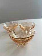 Drie kleine oranje Franse vintage schaaltjes, Ophalen of Verzenden, Overige stijlen, Schaal of Schalen