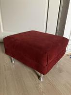 2x donker rood suede voetstoel footstool poef, Huis en Inrichting, Ophalen, Minder dan 50 cm, Gebruikt, Minder dan 50 cm