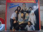 the born free family - de jukebox -medley-  11a, 7 inch, Single, Ophalen of Verzenden, Zo goed als nieuw
