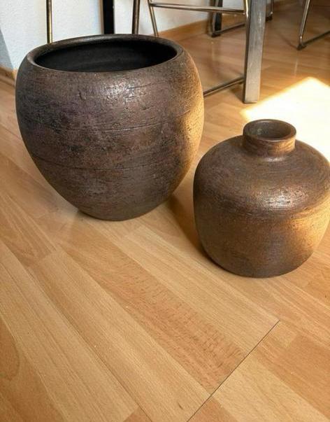 HS mooe grote zware bloempot & HS vaas in ruwe structuur, Huis en Inrichting, Woonaccessoires | Vazen, Zo goed als nieuw, Overige kleuren