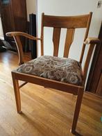 Vintage houten stoel met armleuningen, Ophalen, Hout, Gebruikt, Bruin