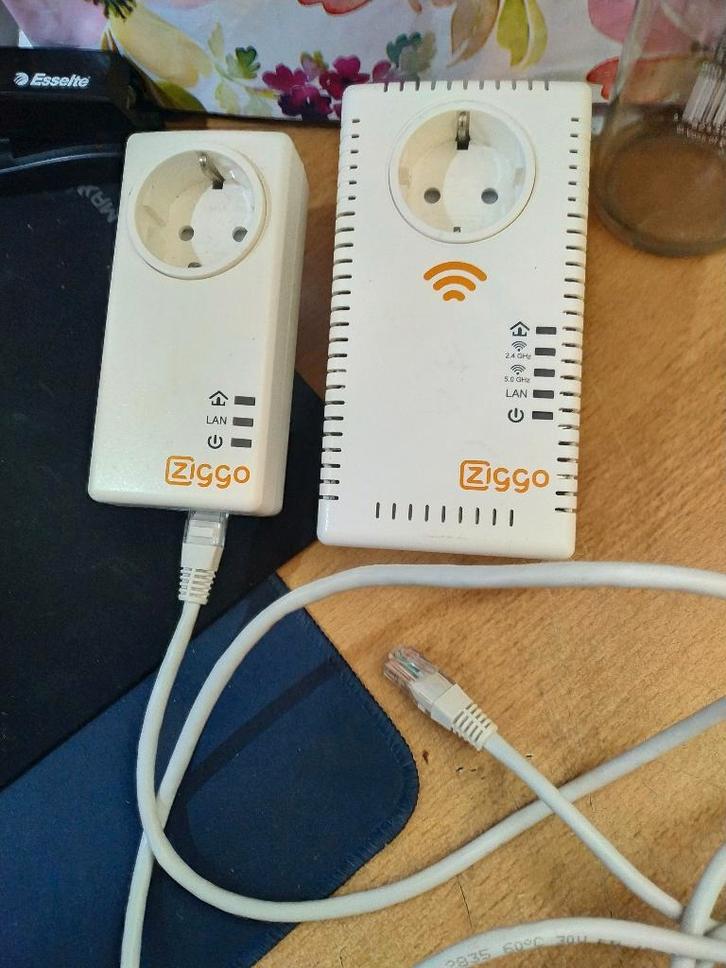 Ziggo Wifi booster powerline versterker, Computers en Software, WiFi-versterkers, Gebruikt, Ophalen of Verzenden