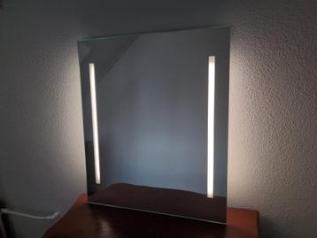 Novo Badkamerspiegel met ledverlichting beschikbaar voor biedingen