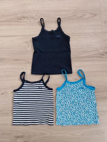 WE Fashion 3 topjes maat 98/104 beschikbaar voor biedingen