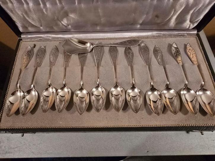 Zilveren Lepeltjes, 2e Gehalte, Leeuw Gemerkt, 102 gram, Antiek en Kunst, Antiek | Bestek, Ophalen of Verzenden