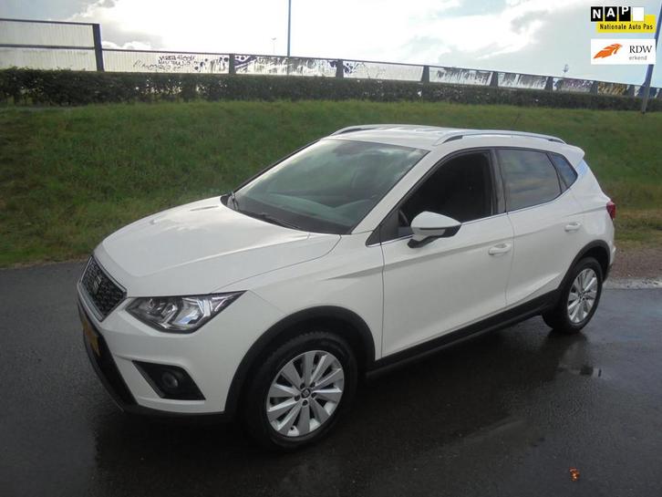 Seat Arona Seat Arona 1.0 TSI AUTOMAAT airco ecc lmv navigat, Auto's, Seat, Te koop, Arona, ABS, Achteruitrijcamera, Adaptive Cruise Control