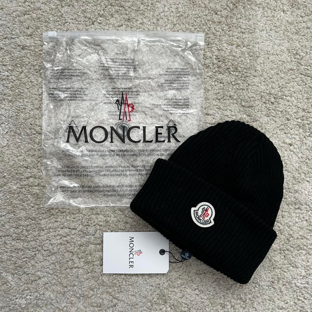 Moncler muts - Nieuwstaat, Verzenden, Zo goed als nieuw, One size fits all, Hoed