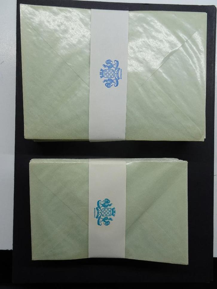 Luxe pergamijn postzegel-zakjes. Per 100 verpakt. 2 maten, Diversen, Papierwaren, Nieuw, Verzenden