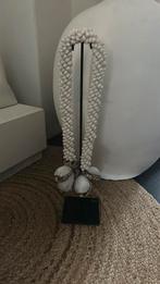 Prachtige decoratieve ketting op standaard, Overige kleuren, Ophalen of Verzenden, Minder dan 50 cm, Glas