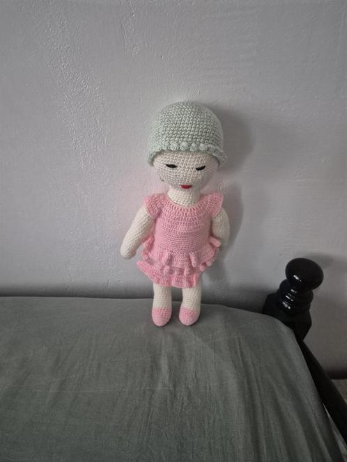 Handgemaakte Pop met Roze, Verzamelen, Poppen, Nieuw, Pop, Ophalen of Verzenden