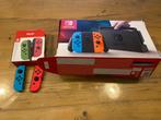 Nintendo switch, Spelcomputers en Games, Ophalen of Verzenden, Zo goed als nieuw, Met 2 controllers, Switch Original