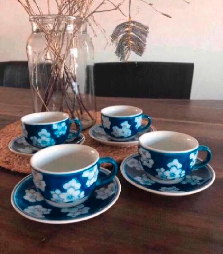 💝 Vintage kop en schotel BLOEMEN blauw wit, Huis en Inrichting, Keuken | Servies, Zo goed als nieuw, Kop(pen) en/of Schotel(s)