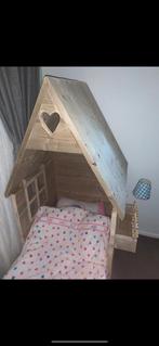 Te koop stijgerhouten peuterbed (alleen die met het hartje), Ophalen, 140 tot 160 cm, 70 tot 85 cm