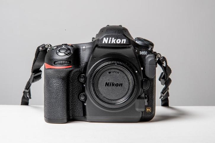 NIEUWE Nikon D850 in ongeopende doos van 17/11/'25, 0 clicks, Audio, Tv en Foto, Fotocamera's Digitaal, Nieuw, Spiegelreflex, Nikon