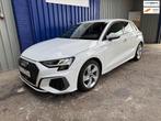 Audi A3 Sportback 30 TFSI Hybrid S Edition Automaat !, Gebruikt, Zwart, Traction-control, Wit