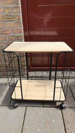 Bijzettafel, Minder dan 55 cm, Gebruikt, Vierkant, Hout