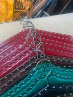 Kinky/vintage kledinghangers rood,  bdsm, Ophalen of Verzenden, Zo goed als nieuw