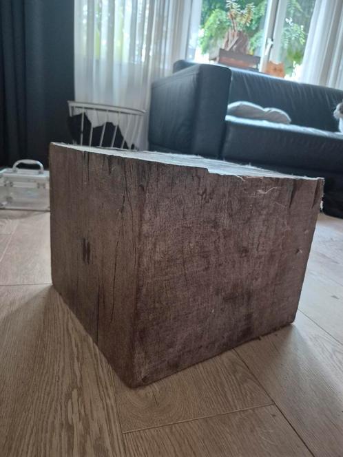 Massief Houten Blok - Bijzettafel, Huis en Inrichting, Tafels | Bijzettafels, Gebruikt, Vierkant, Minder dan 45 cm, Minder dan 55 cm