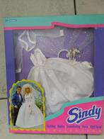 Sindy Wedding dress Wedding collection Hasbro 18442 186, Verzamelen, Ophalen of Verzenden, Nieuw, Kleertjes