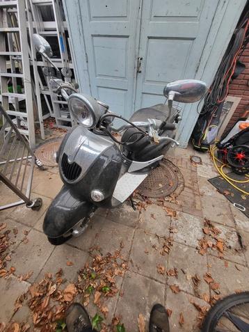 YIYING 25 SIXTIES beschikbaar voor biedingen