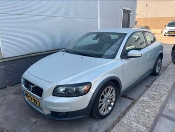 Volvo C30 2.0 F NETTE STAAT!!-rijdt goed!-‘06 beschikbaar voor biedingen