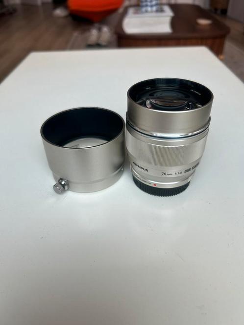 Olympus M.Zuiko 75mm f/1.8, schitterende portretlens MFT, Audio, Tv en Foto, Fotografie | Lenzen en Objectieven, Zo goed als nieuw