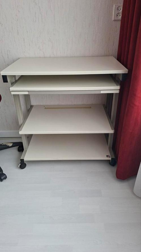 Computer bureau met 2 uitschuifbare planken + bureaustoel, Computers en Software, Laptoptafels, Gebruikt, Ophalen