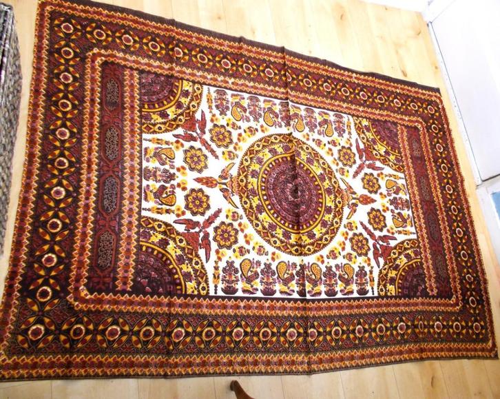 Mooi batik tafelkleed/doek, Huis en Inrichting, Tafelkleden, Zo goed als nieuw, Rechthoek, Binnen, Verzenden