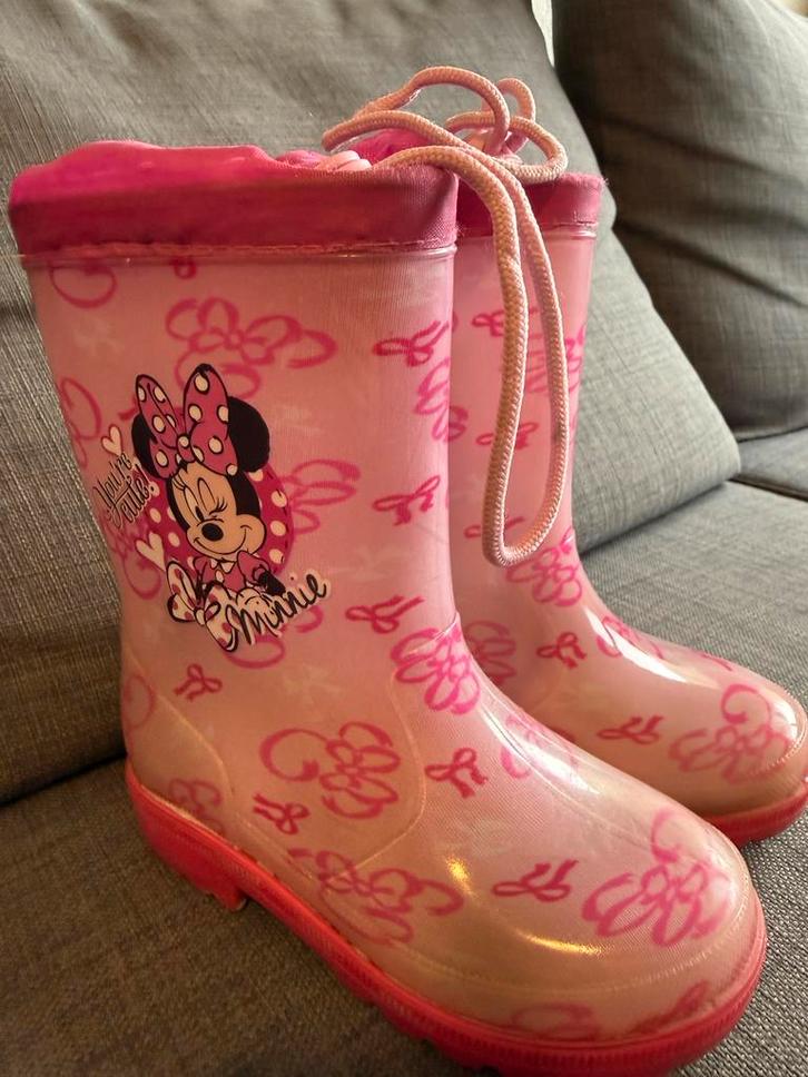 Minnie Mouse Regenlaarzen Maat 26/27, Kinderen en Baby's, Kinderkleding | Schoenen en Sokken, Zo goed als nieuw, Laarzen, Meisje