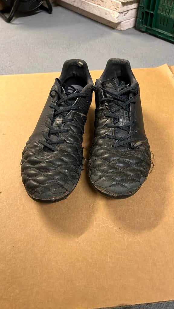 Kipsta maat 38, Kleding | Heren, Kipsta, Ophalen of Verzenden, Gedragen, Sportschoenen