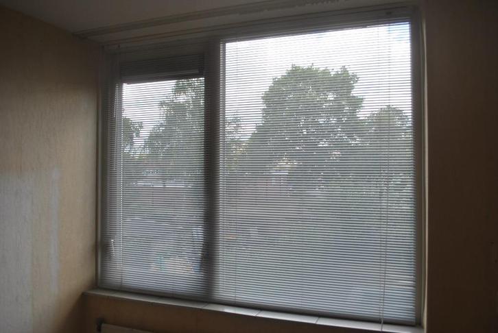Luxaflex, wit, 180 cm hoog, 180 cm breed, Huis en Inrichting, Stoffering | Gordijnen en Lamellen, Gebruikt, 150 tot 200 cm, 150 tot 200 cm