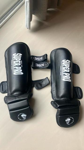 Super Pro XS scheenbeschermers beschikbaar voor biedingen