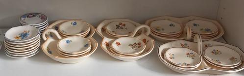 societe ceramique petitfour setjes, Huis en Inrichting, Keuken | Servies, Zo goed als nieuw, Bord(en), Overige stijlen, Aardewerk