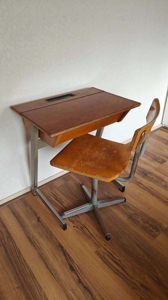 Vintage schoolset - kinder Bureau Hombergh & Co, Huis en Inrichting, Bureaus, Zo goed als nieuw, Ophalen