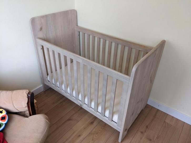 Ledikant + matras Coming Kids Pepper, Kinderen en Baby's, Kinderkamer | Complete kinderkamers, Gebruikt, Jongetje of Meisje, Ophalen