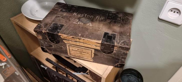 WO2 Duitse Zündladung A Kist met Onderdelen, Verzamelen, Militaria | Tweede Wereldoorlog, Kist of Geocache, Duitsland, Ophalen of Verzenden
