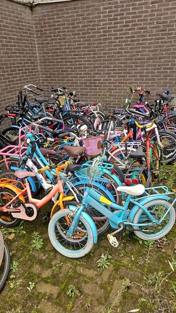 Partij ca 25 stuks beschikbaar voor biedingen