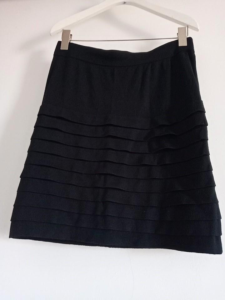 Mt44 Superleuke zwarte rok met laagjes rondom viscose kerst, Kleding | Dames, Rokken, Zo goed als nieuw, Maat 42/44 (L), Zwart